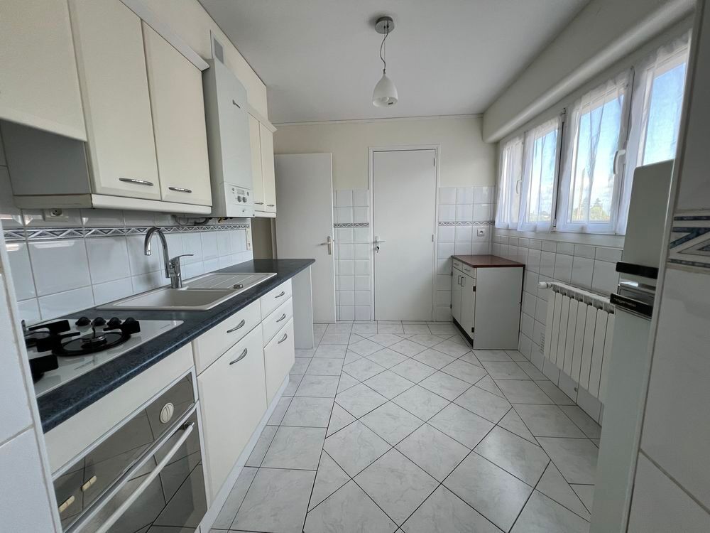 Appartement 3 pièces 66 m² · à Saint-Jean-de-la-Ruelle · 66 m² · 160 000 €