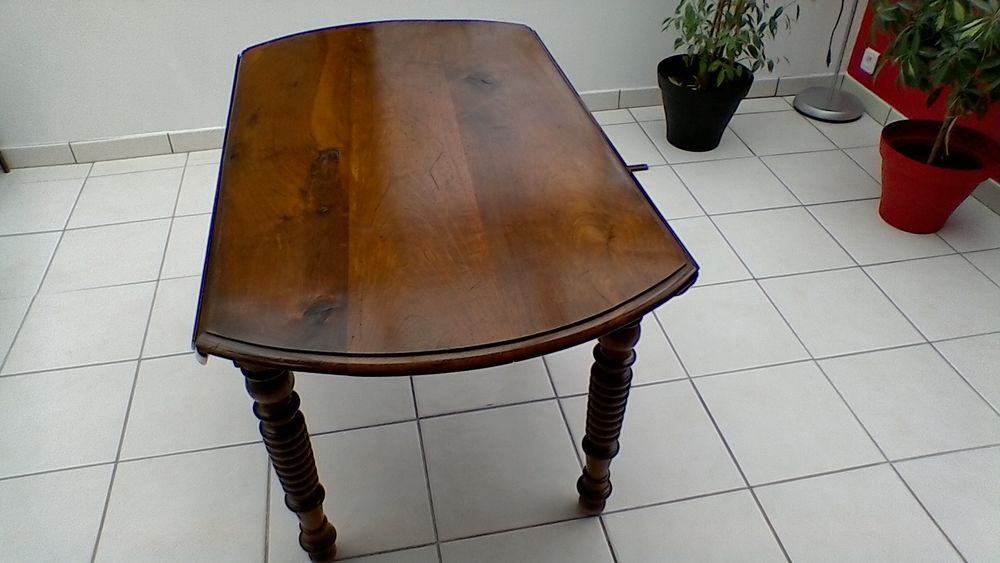 TABLE Meubles