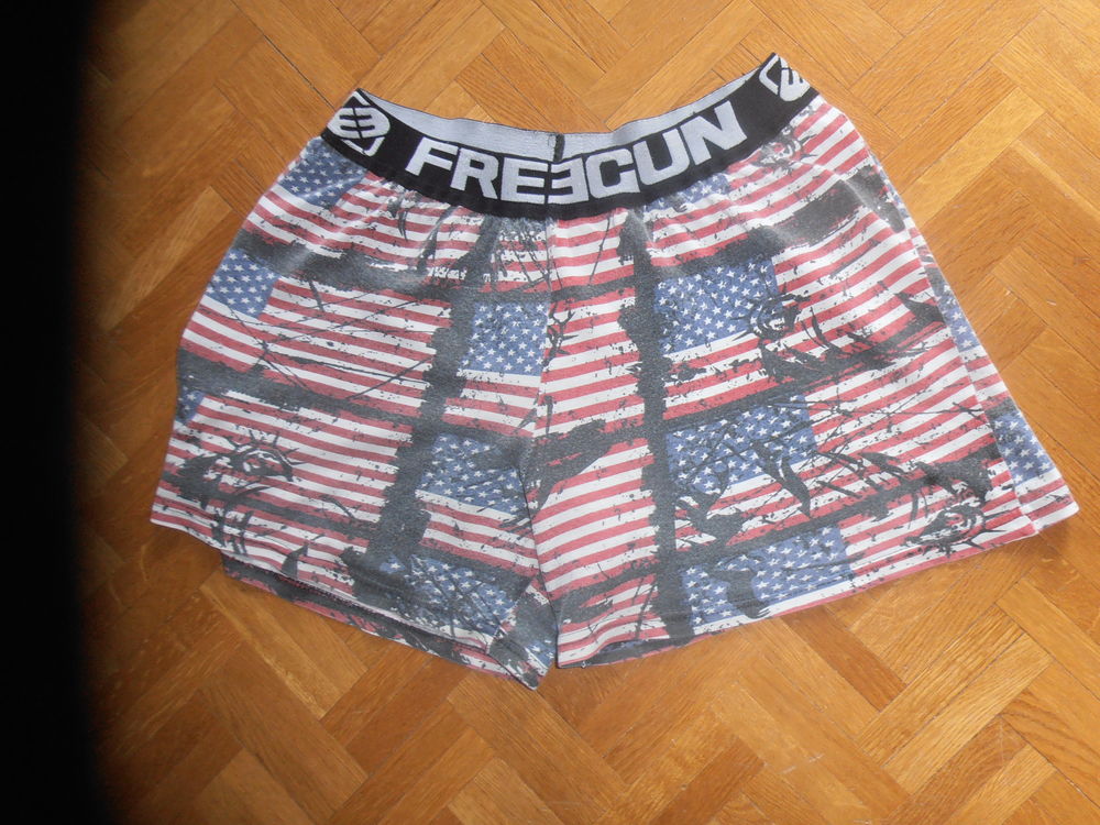 Short Freegun (51) Vêtements