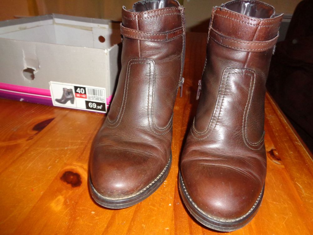 Bottines cuir marron P40 en TBE &agrave; 15 euros Chaussures