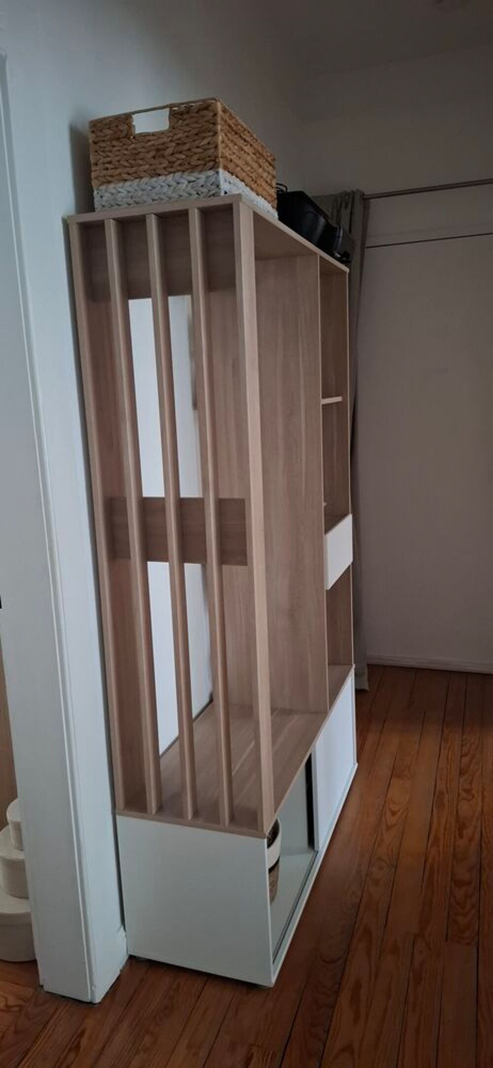 Meuble PENDERIE VESTIAIRE GHOST 7628VEST
Meubles