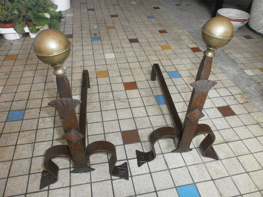 2 CHENETS jamais servis Bricolage