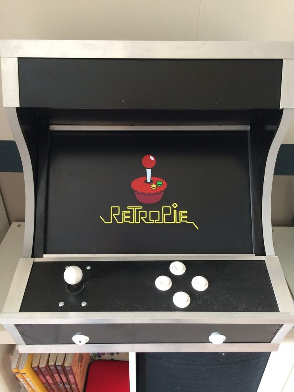 console bartop parfait &eacute;tat - 200 jeux environ Consoles et jeux vidéos