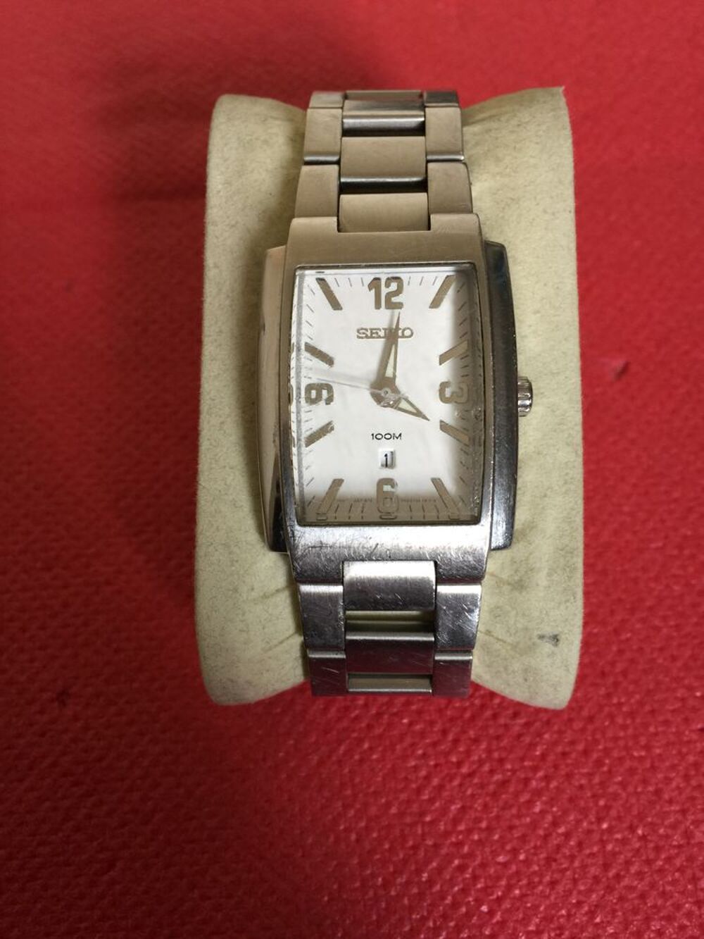 SEIKO TANK Quartz 7N82-5A00 Bijoux et montres