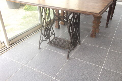TABLE en MASSIF pieds SINGER 130x68 H.78 cm. 99 Ramous (64)