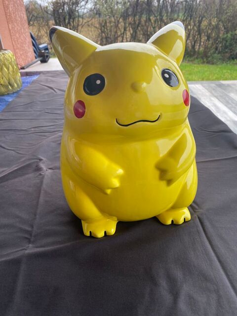 tirelire   COLLECTOR      en cramique  Pikachu   150 Sanc (71)