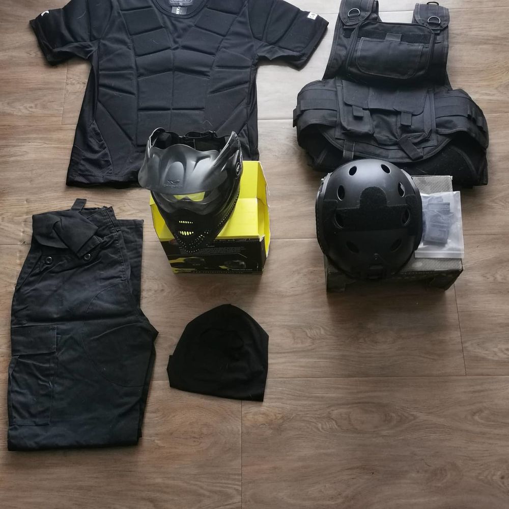 &Eacute;quipement paintball gros lot. Sports