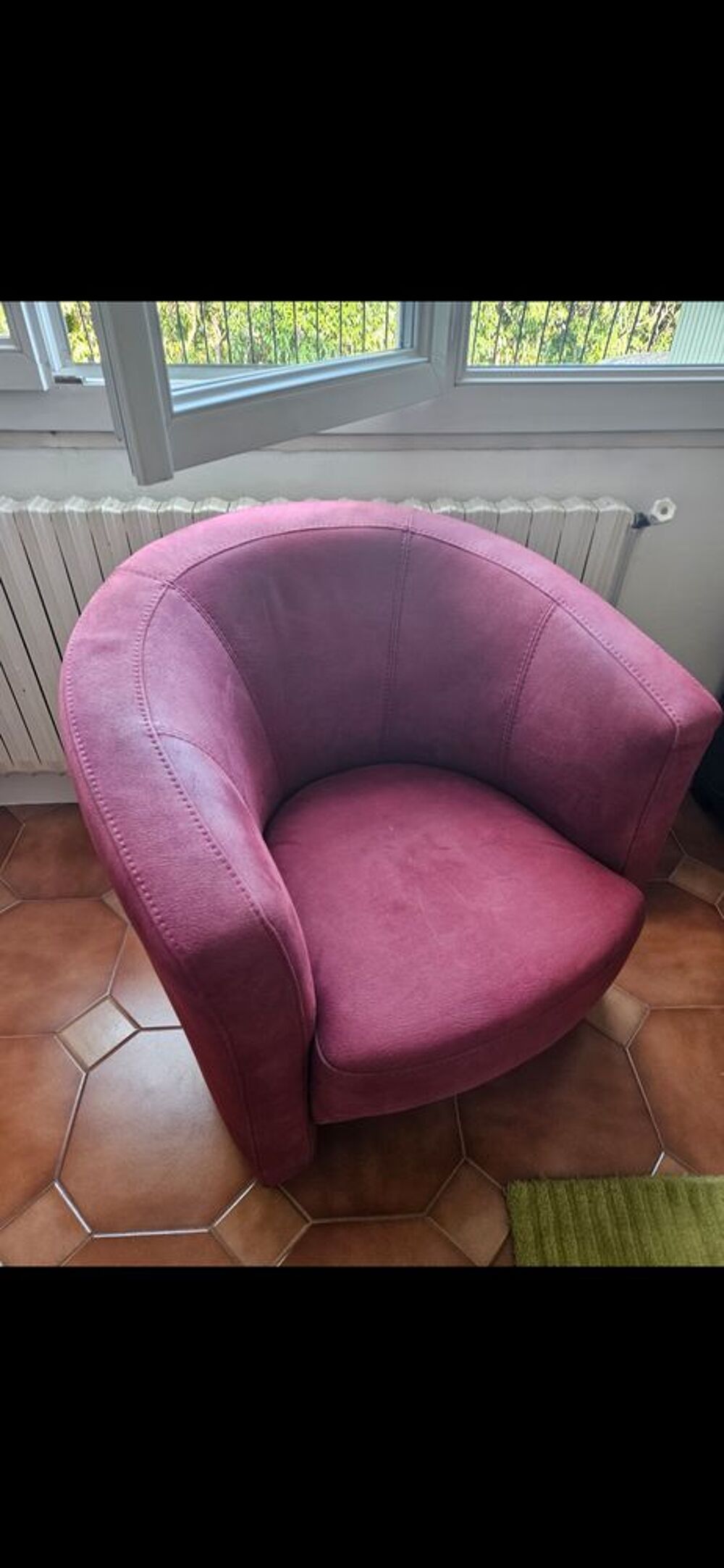 Canap&eacute; Diva +fauteuil Diva + 2 poufs Meubles
