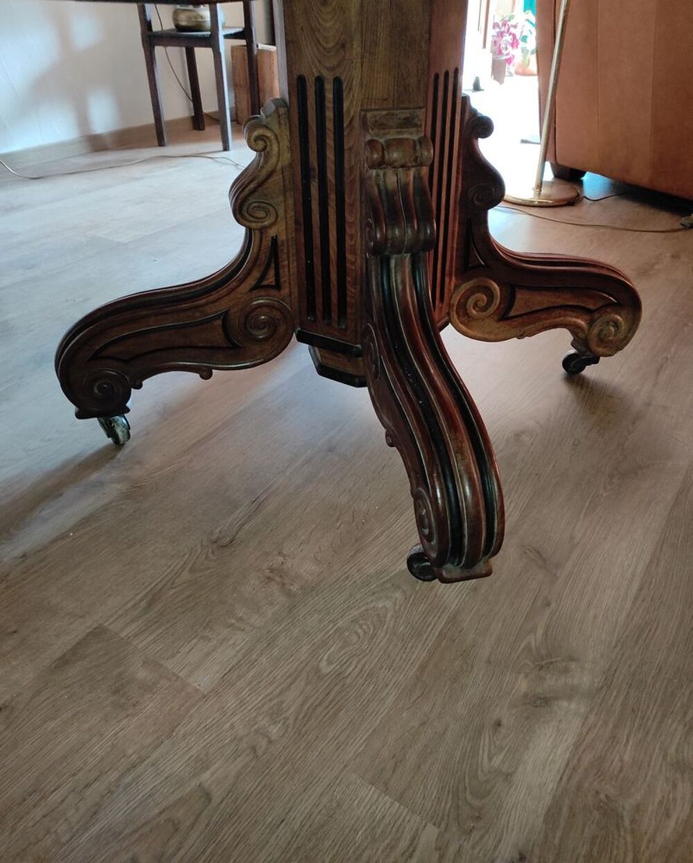 Table ovale Meubles