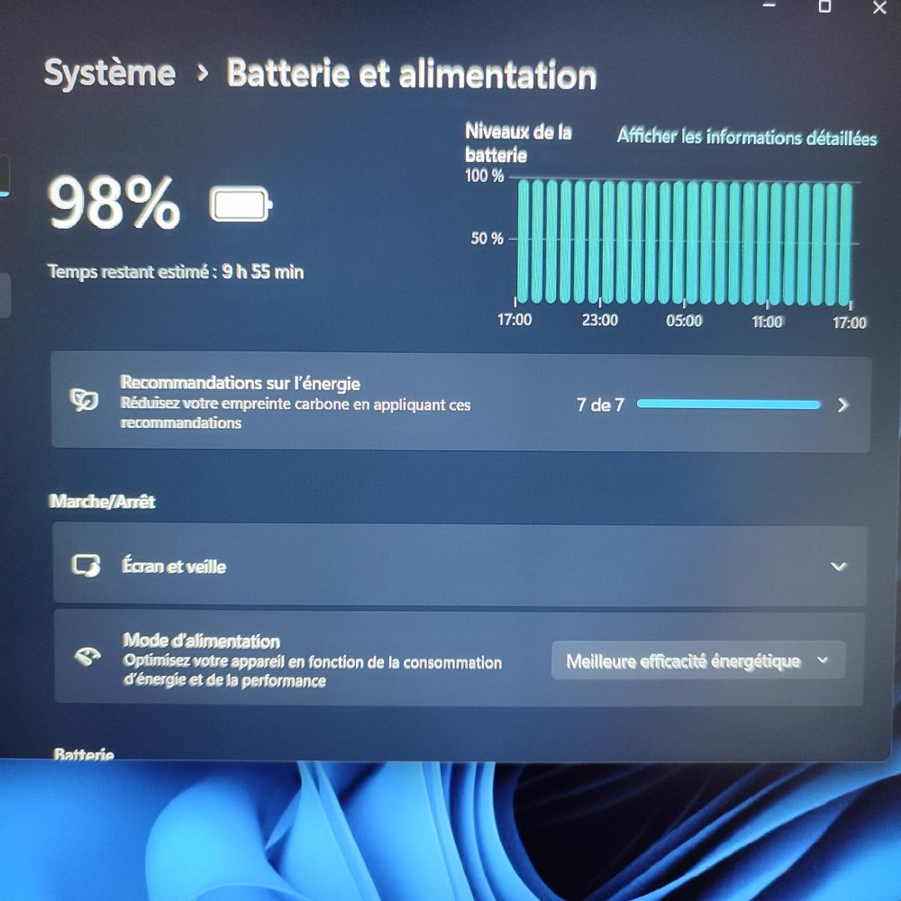 Pc portable Fujitsu LIFEBOOK E5511 i5 SSD 16Go Matériel informatique
