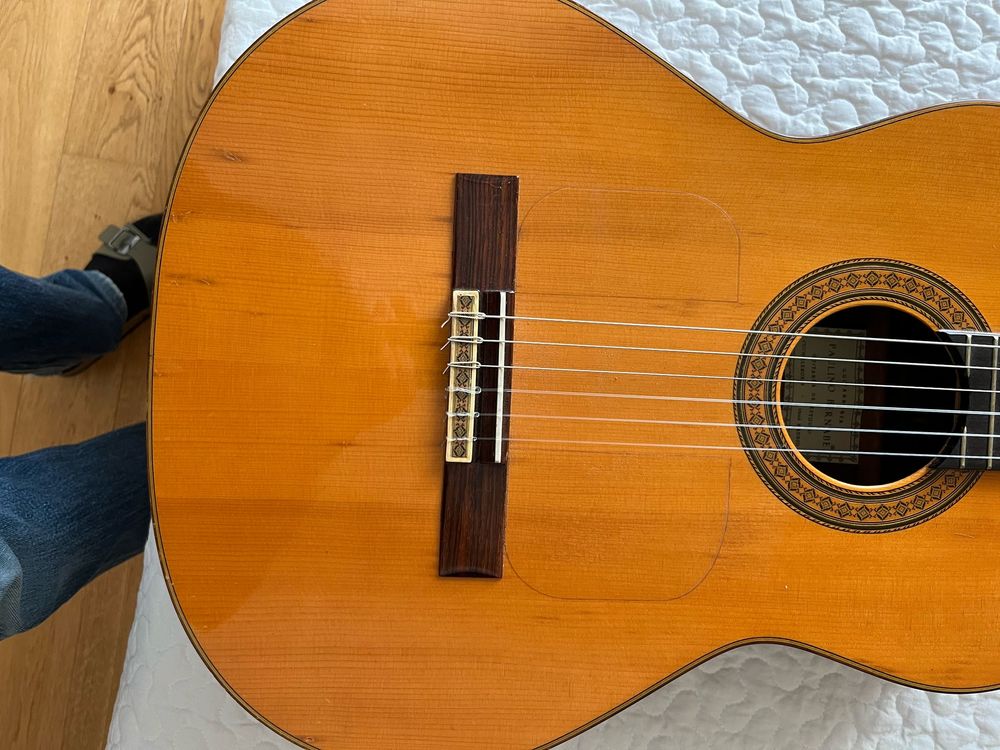 Guitare classique de luthier Instruments de musique