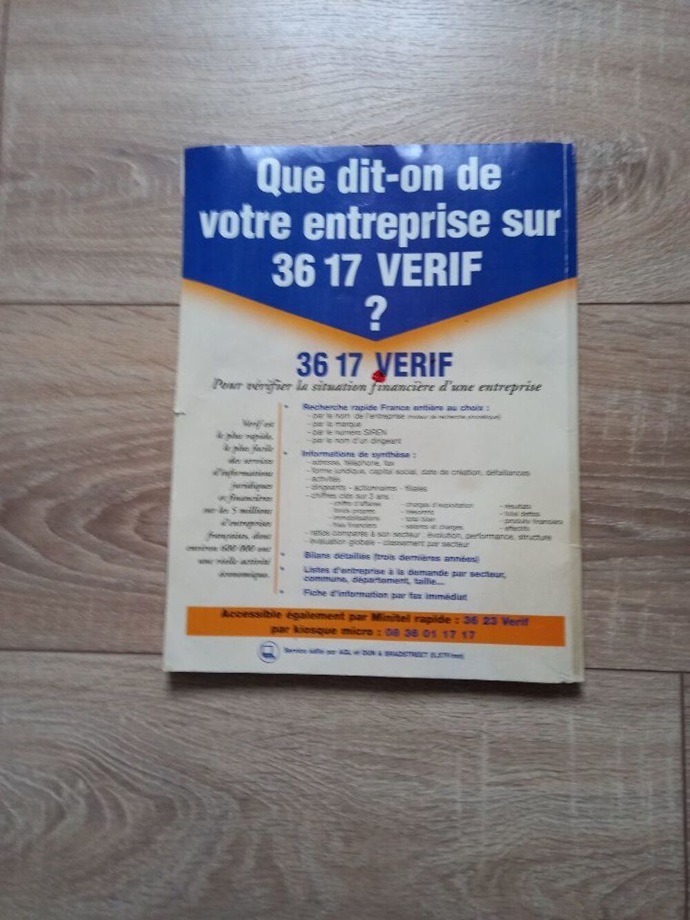 
Le guide des services Minitel septembre 2000 Livres et BD