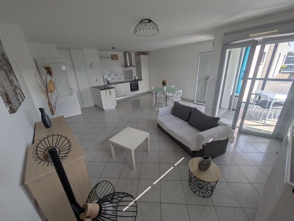 Location Appartement Grand T3 meublé dernier étage proche CEVA + TRAM pour Genève Annemasse