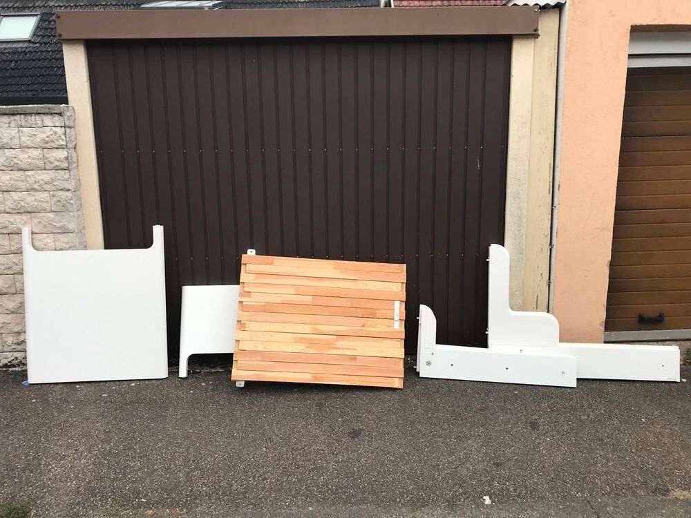 IKEA BUSUNGE Lit extensible, blanc et NATTSMYG Matelas Meubles