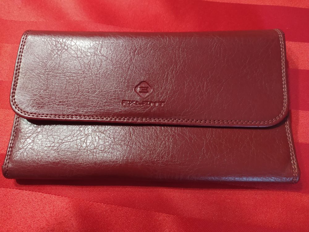 Portefeuille en cuir / NEUF Maroquinerie