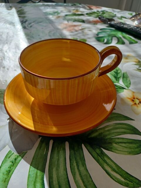 service tasses à déjeuner Peymeinade (06)