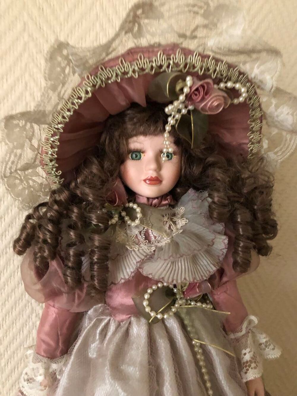 Poupee de style victorienne 