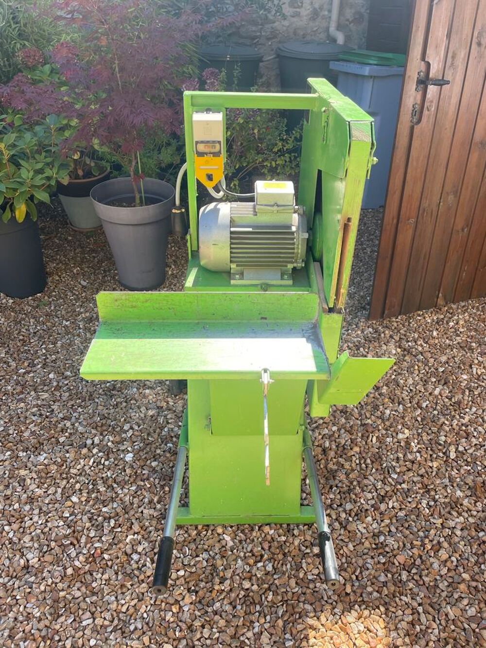 Banc de scie &agrave; bois Bricolage