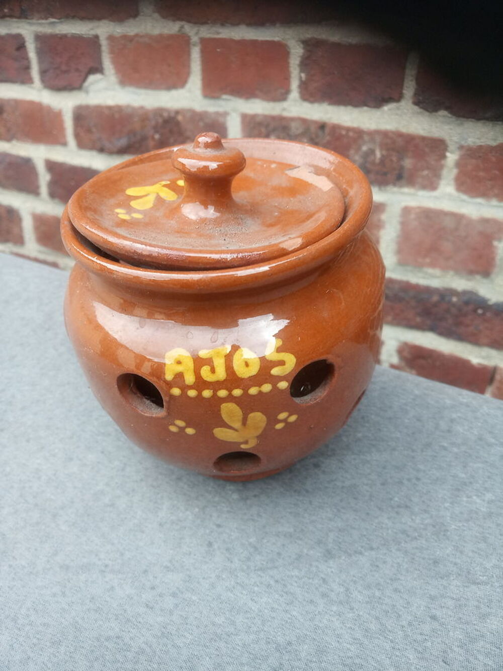 pot &agrave; ail Décoration