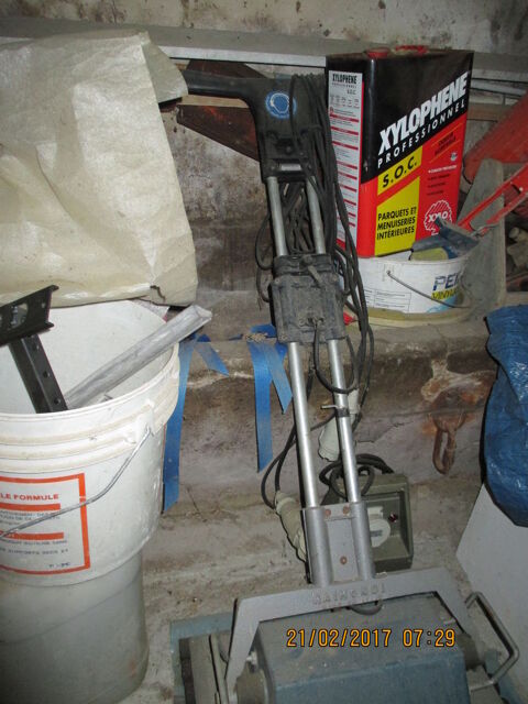 batte carreleur 650 Voiron (38)