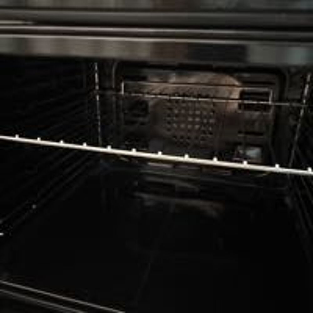 cuisini&egrave;re vitroc&eacute;ramique avec four Electroménager