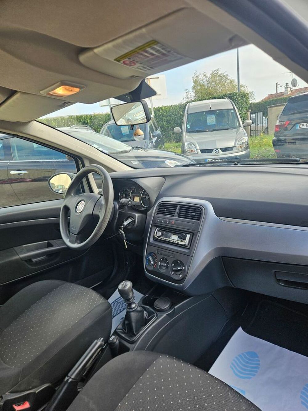 Punto PUNTO 1.2 8V - 60 CULT II 2009 occasion 89150 Saint-Val&eacute;rien