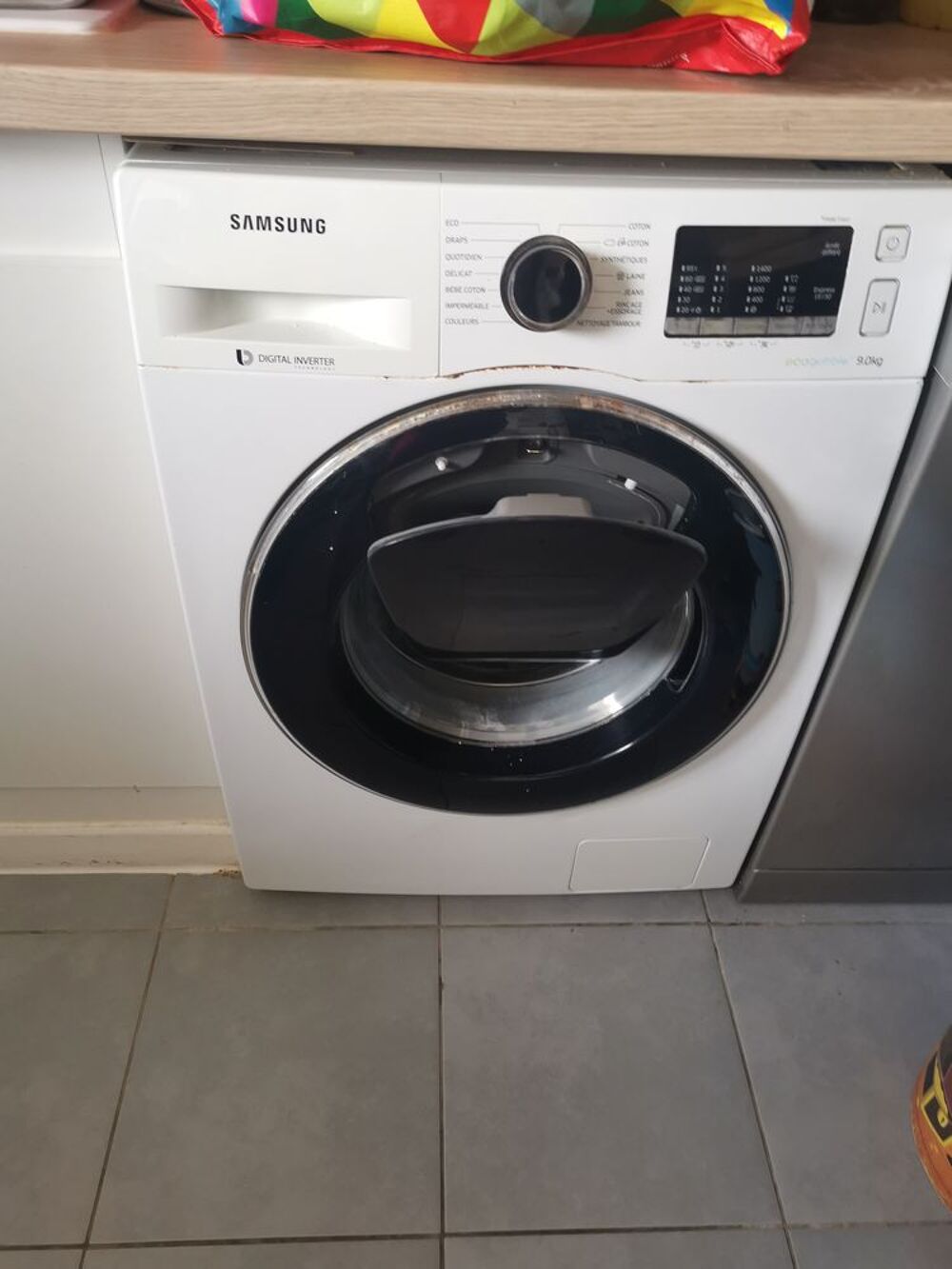 Lot de meubles et &eacute;lectrom&eacute;nagers Electroménager