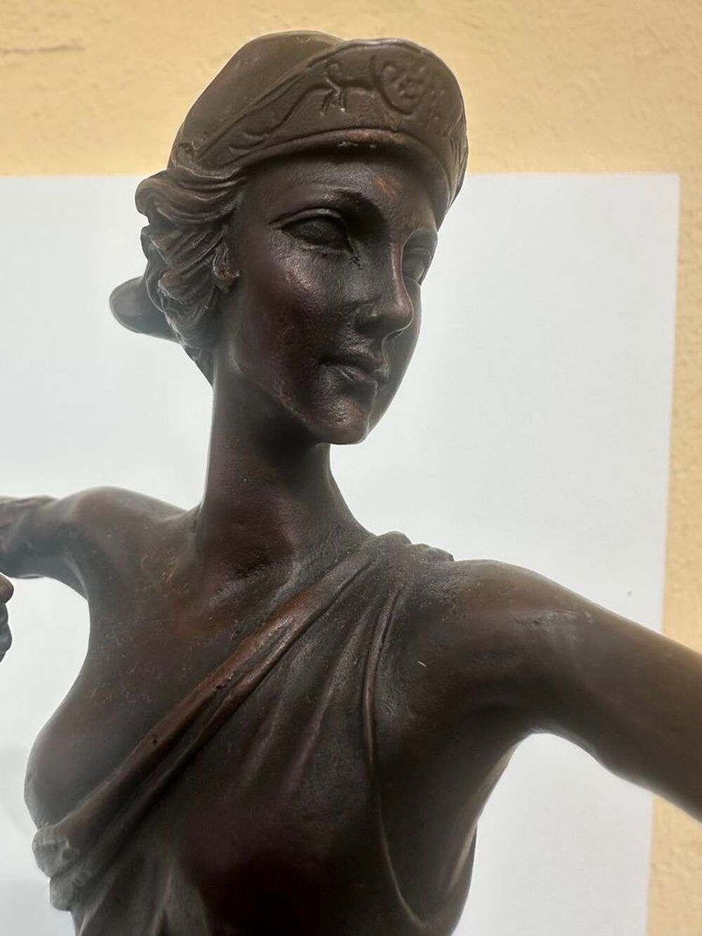 magnifique, statut en Bronze magnifique, statut en Bronze 