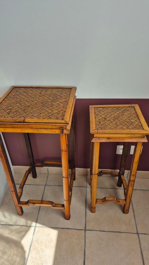 2 tables � th� d'origine tha�landaise 85 Villebrumier (82)