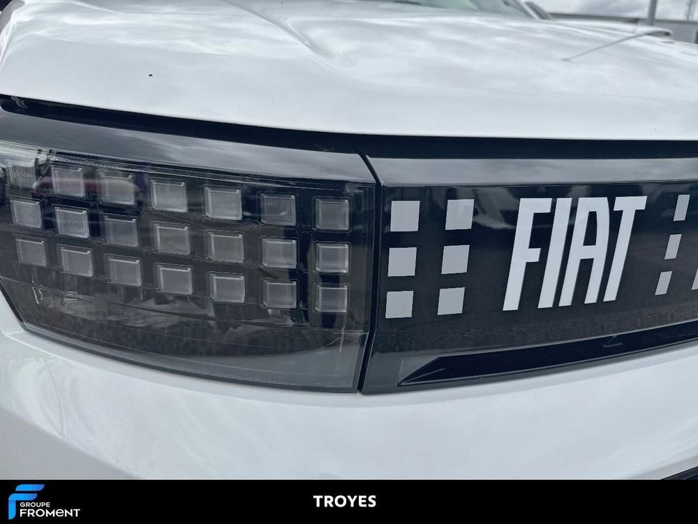 Grande panda Grande Panda T-Gen 3 1.2 Hybrid Turbo 110 ch eDCT6 Pop 2026 occasion 10600 La Chapelle-Saint-Luc