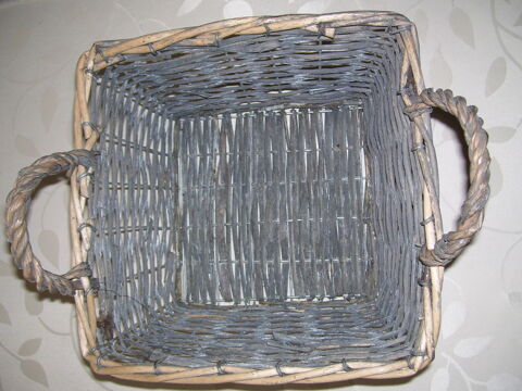 Panier osier gris 32x27 cm Hauteur 13 cm 4 Estrées-Saint-Denis (60)