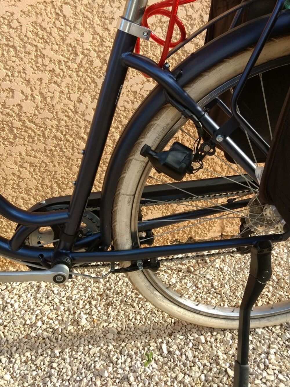 V&eacute;lo de ville femme. Vélos