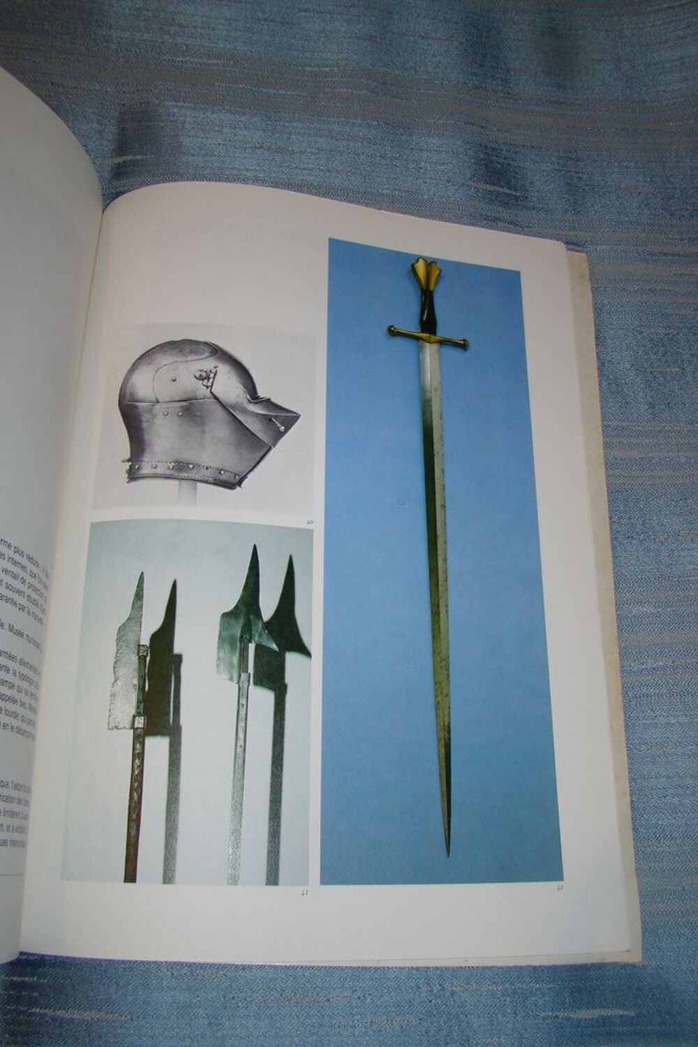 Armes et armures m&eacute;di&eacute;vales PML Editions 1991
Livres et BD