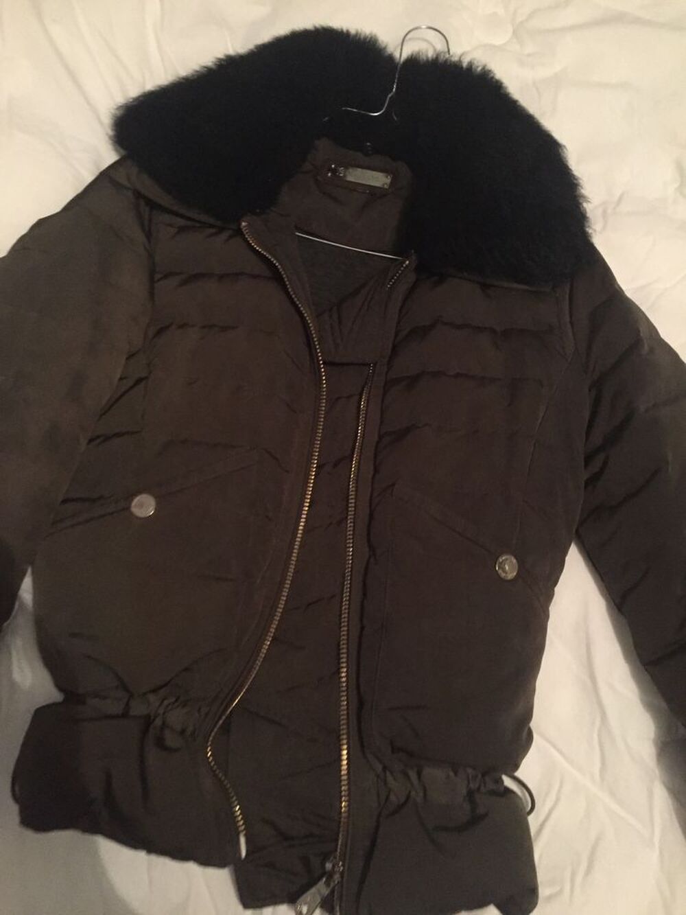 massimo dutti doudoune kaki fourrure noir Vêtements