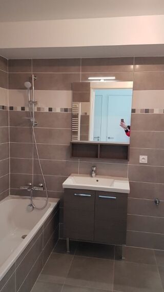  Appartement à louer 2 pièces 40 m²