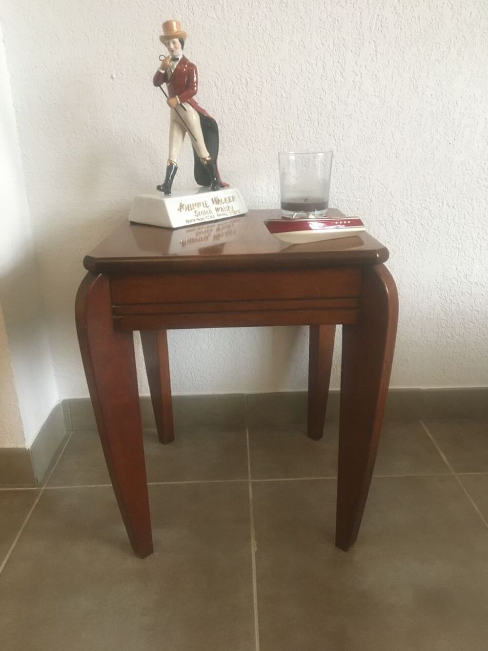 Bout de canap&eacute; en merisier Meubles