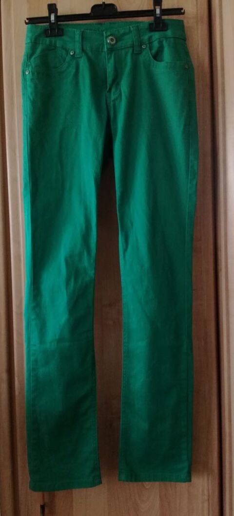Pantalon vert émeraude 10 Barentin (76)