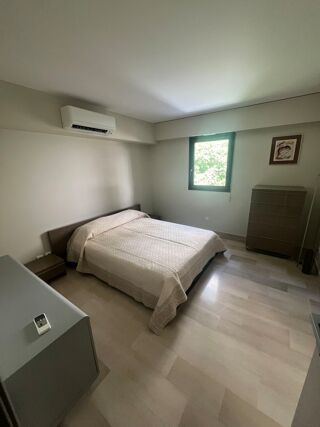  Appartement à louer 2 pièces 65 m²