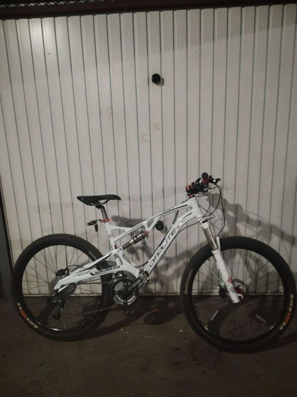 VTT ; 06 80 84 80 86. Vlos