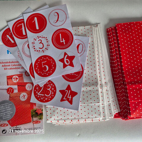 Kit calendrier de l'avent, 24 sachets et 24 chiffres         6 Saumur (49)
