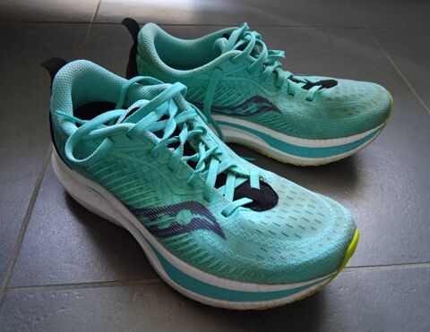 Chaussures de Running Saucony endorphin speed T38 35 Villeurbanne (69)