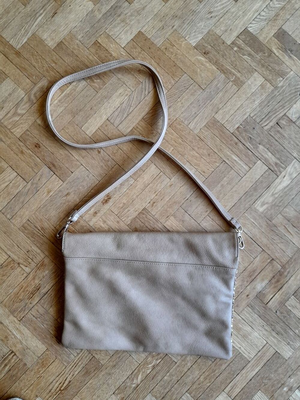 Sac pochette dor&eacute; Maroquinerie