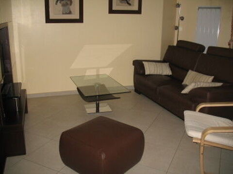 salon cuir 700 Saint-Denis (97)