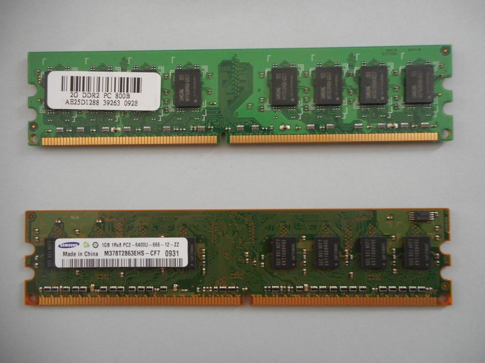 Barrettes RAM SAMSUNG / M&eacute;moire vive 2 X 2 GO Matériel informatique