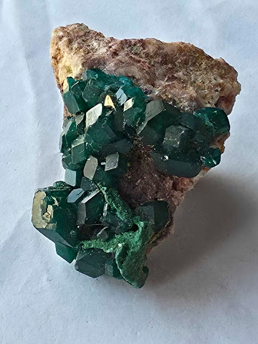 Dioptase sur Gangue du Katanga RDC-Sp&eacute;cimen de Collection 39g 