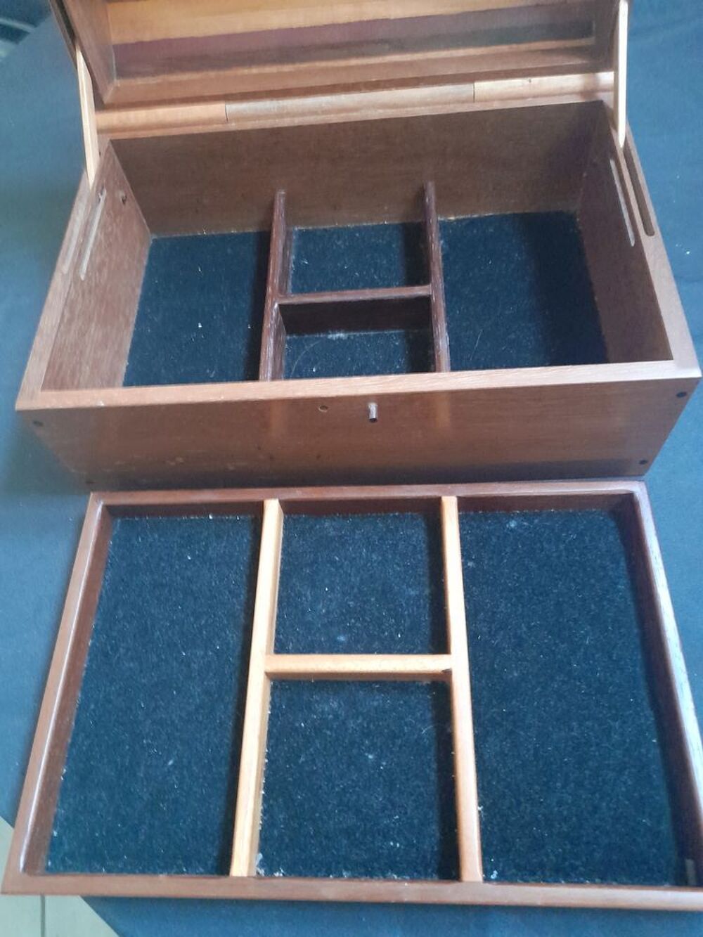 Coffret &agrave; bijoux en bois de Guyane. Décoration