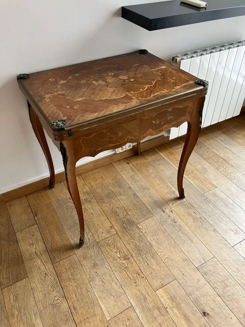 Table jeu, belle marqueterie, 450 euros 450 Boulogne-Billancourt (92)