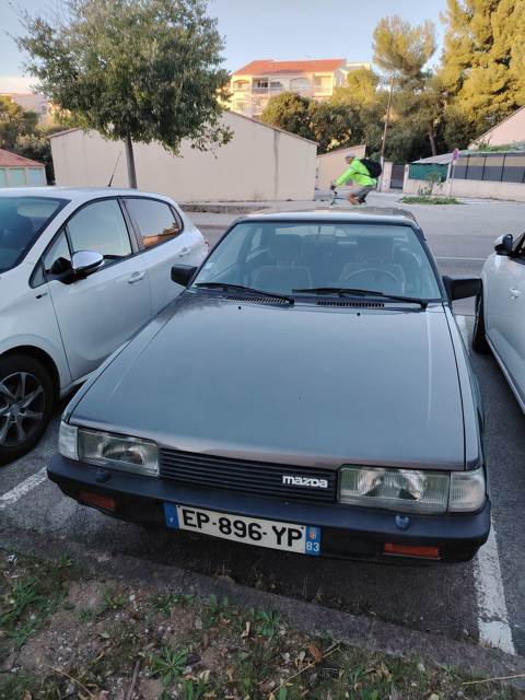 Mazda 626 2.0 DX Super 1985 occasion Saint-Mandrier-sur-Mer 83430