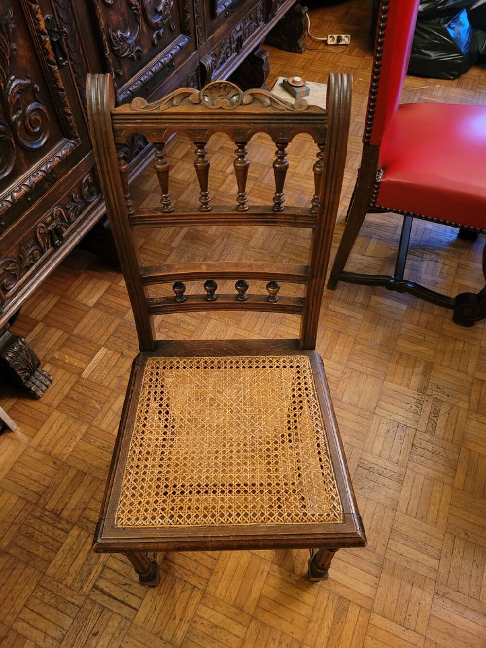 Chaises cannel&eacute;es Meubles