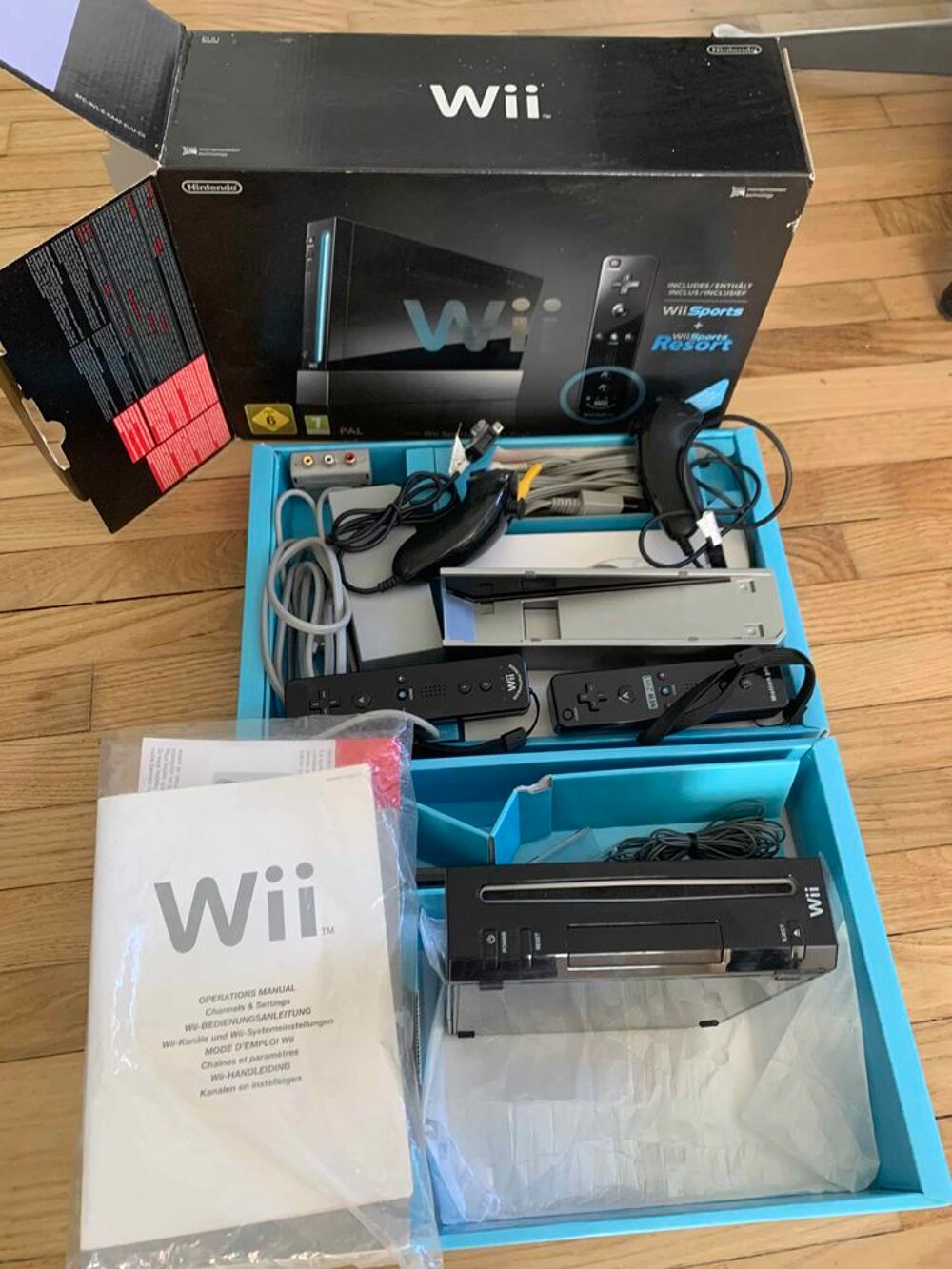 Console WII Consoles et jeux vidéos